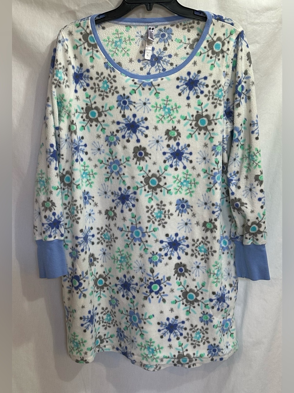 Plush Snowflake-Print Long Sleeve Pajama that’s Blue/White.